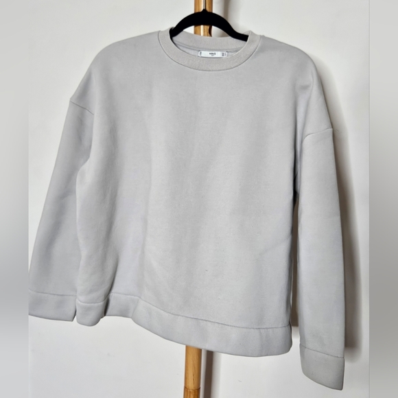 MNG by Mango Gray Crew Sweatshirt Size Medium - Picture 1 of 4